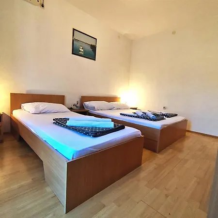 Apartments Bilo Primosten Exterior photo